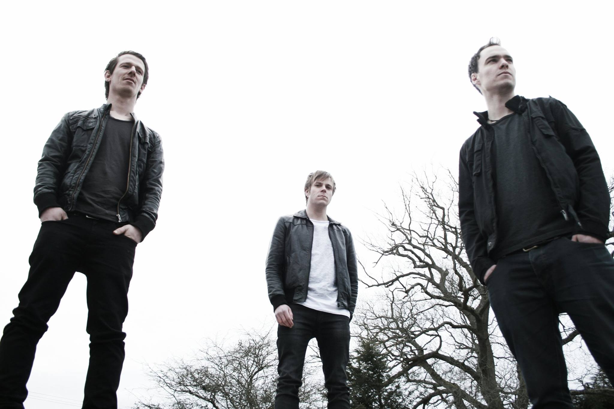 Broken Links — Promo 2015 — 5