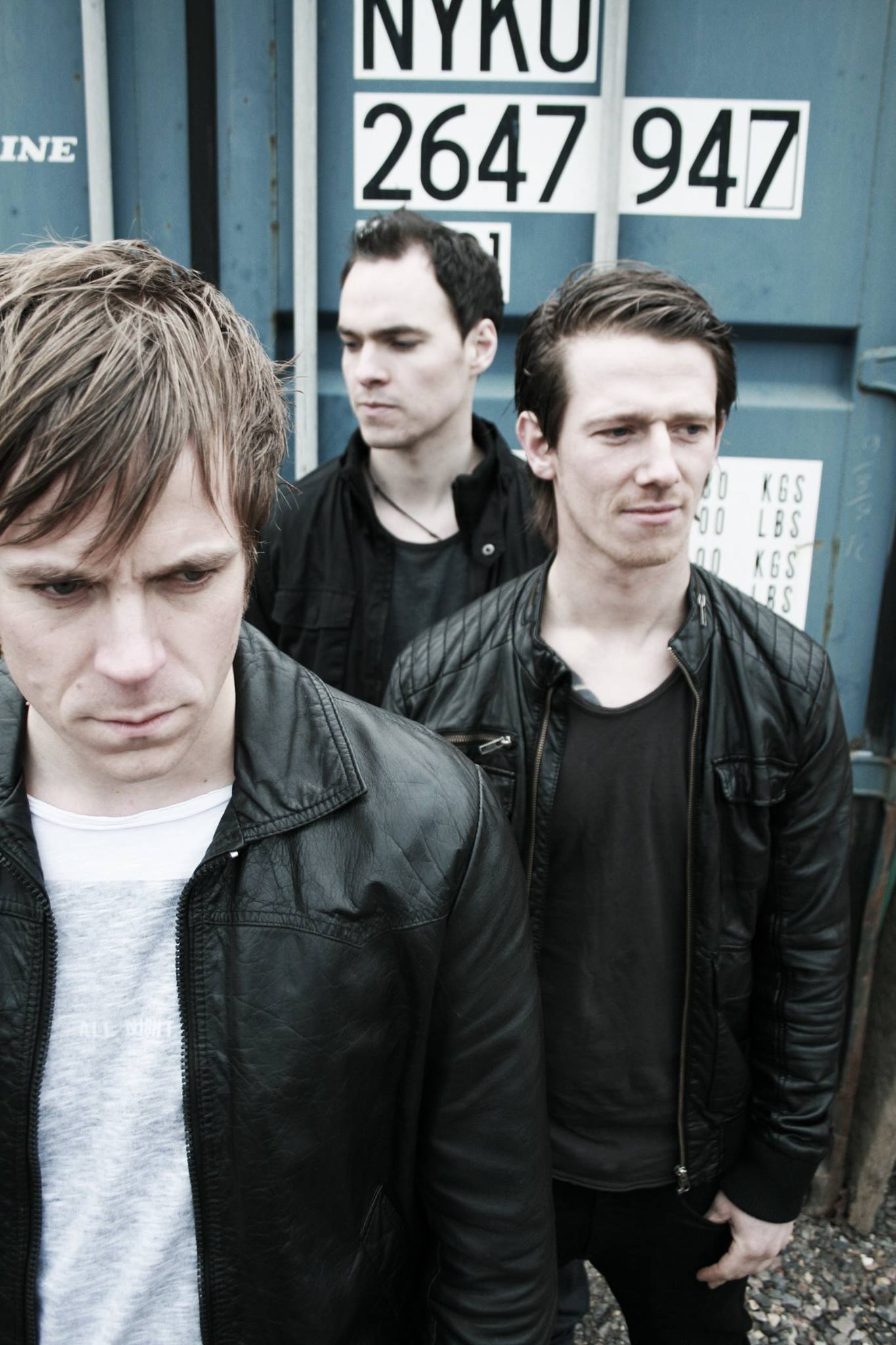 Broken Links — Promo 2015 — 6