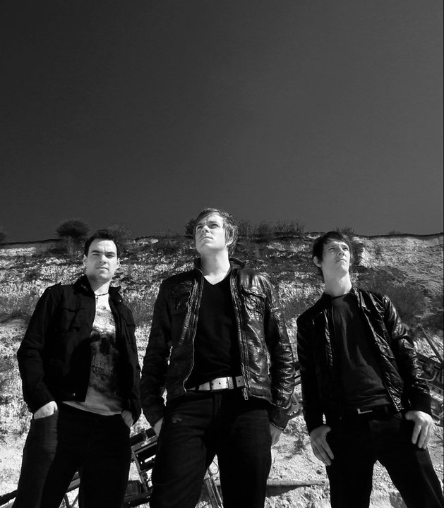 Broken Links — Promo April 2011 — 0002