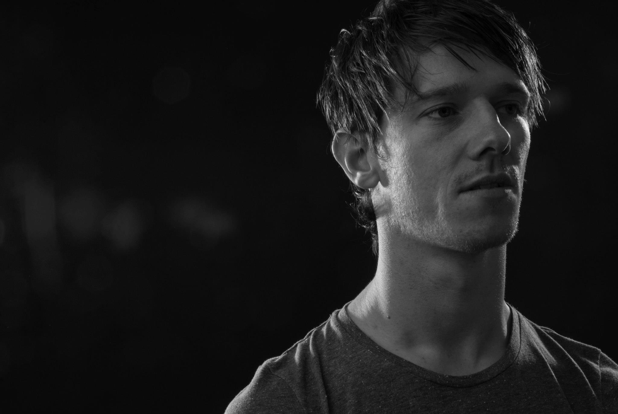 Broken Links — Promo 2012 — 0004