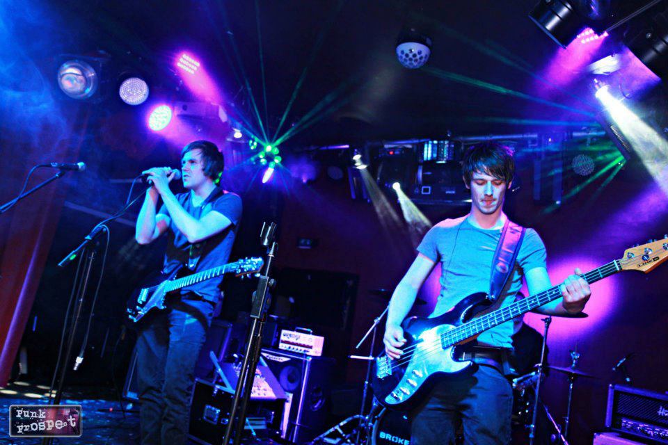 Broken Links — Live @ The Cellar, Southampton — 0004