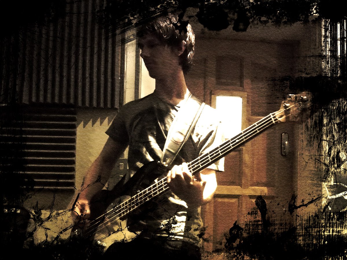 Broken Links — Dans Le Studio - May 2012 — 0004