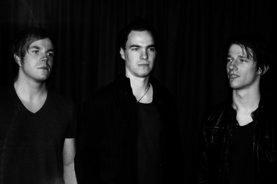 Broken Links — Live at The Rattlesnake of Angel, London — 0006
