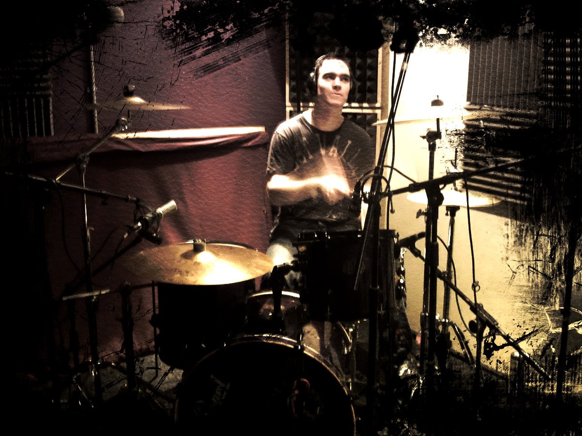 Broken Links — Dans Le Studio - May 2012 — 0006