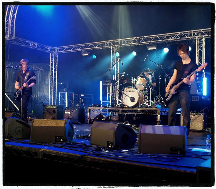 Broken Links — Eastleigh Music Festival 2010 — 0007