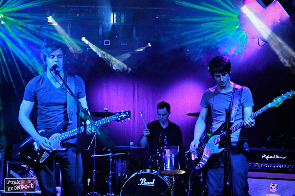 Broken Links — Live @ The Cellar, Southampton — 0008