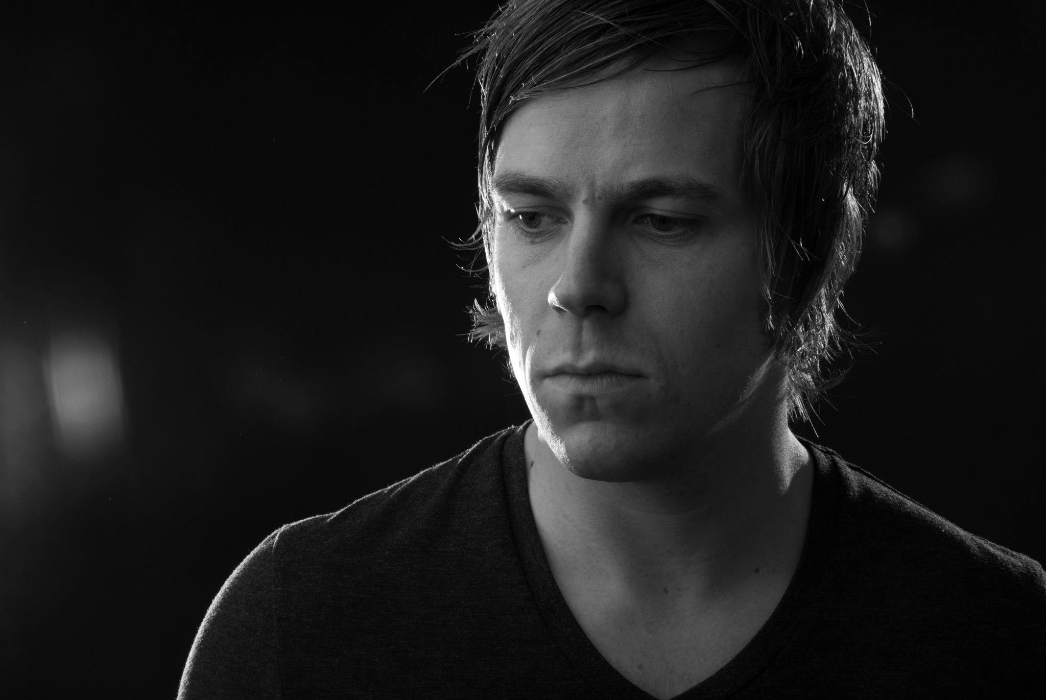 Broken Links — Promo 2012 — 0011