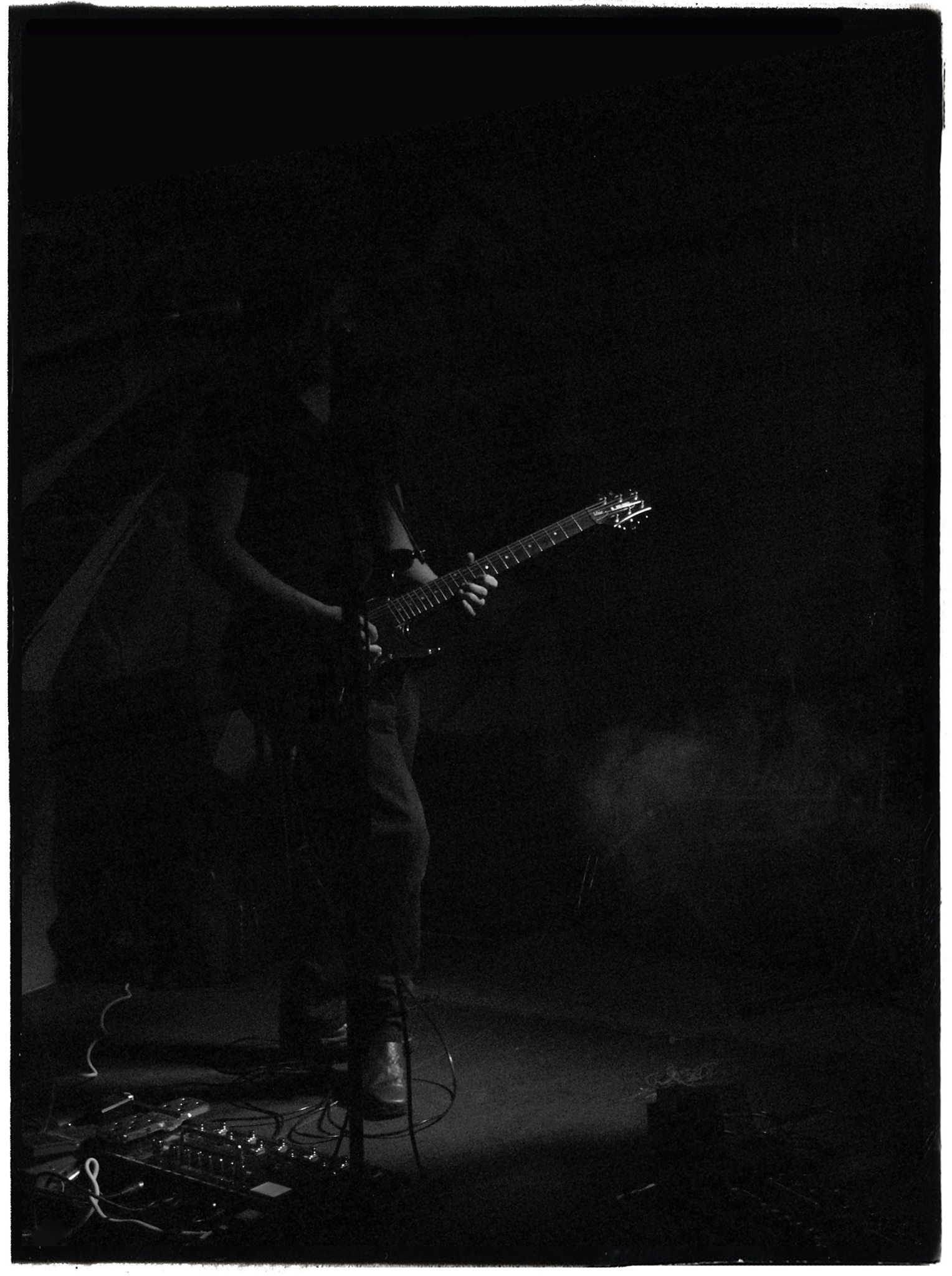Broken Links — Broken Links Live @ Hamptons 03/11 — 0014