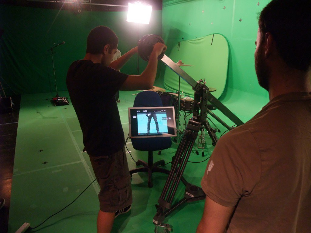 Broken Links — The Making of the 'Electrik' Music Video — 0014