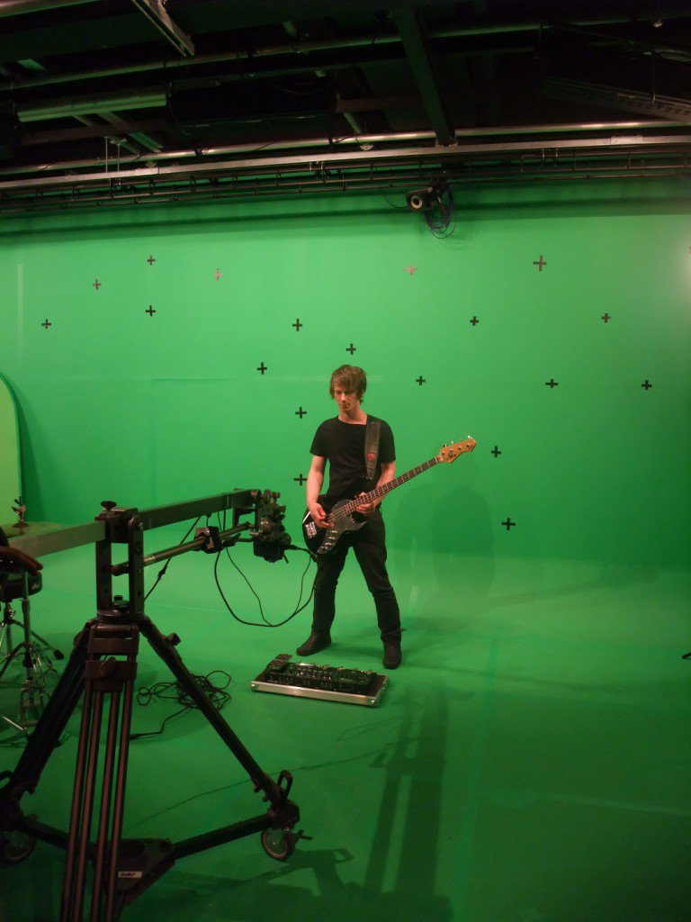 Broken Links — The Making of the 'Electrik' Music Video — 0015