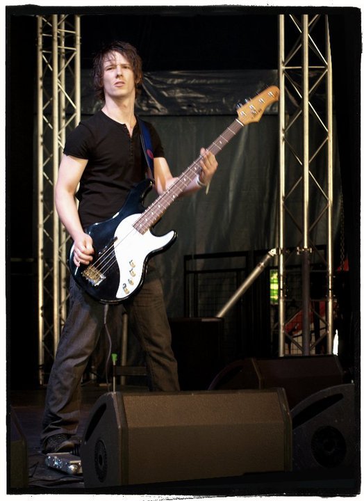 Broken Links — Eastleigh Music Festival 2010 — 0016