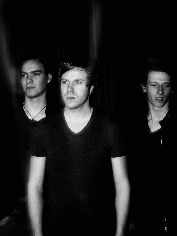 Broken Links — Live at The Rattlesnake of Angel, London — 0016