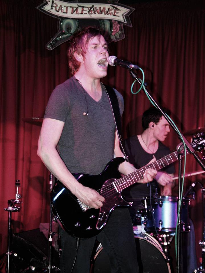 Broken Links — Live at The Rattlesnake of Angel, London — 0018