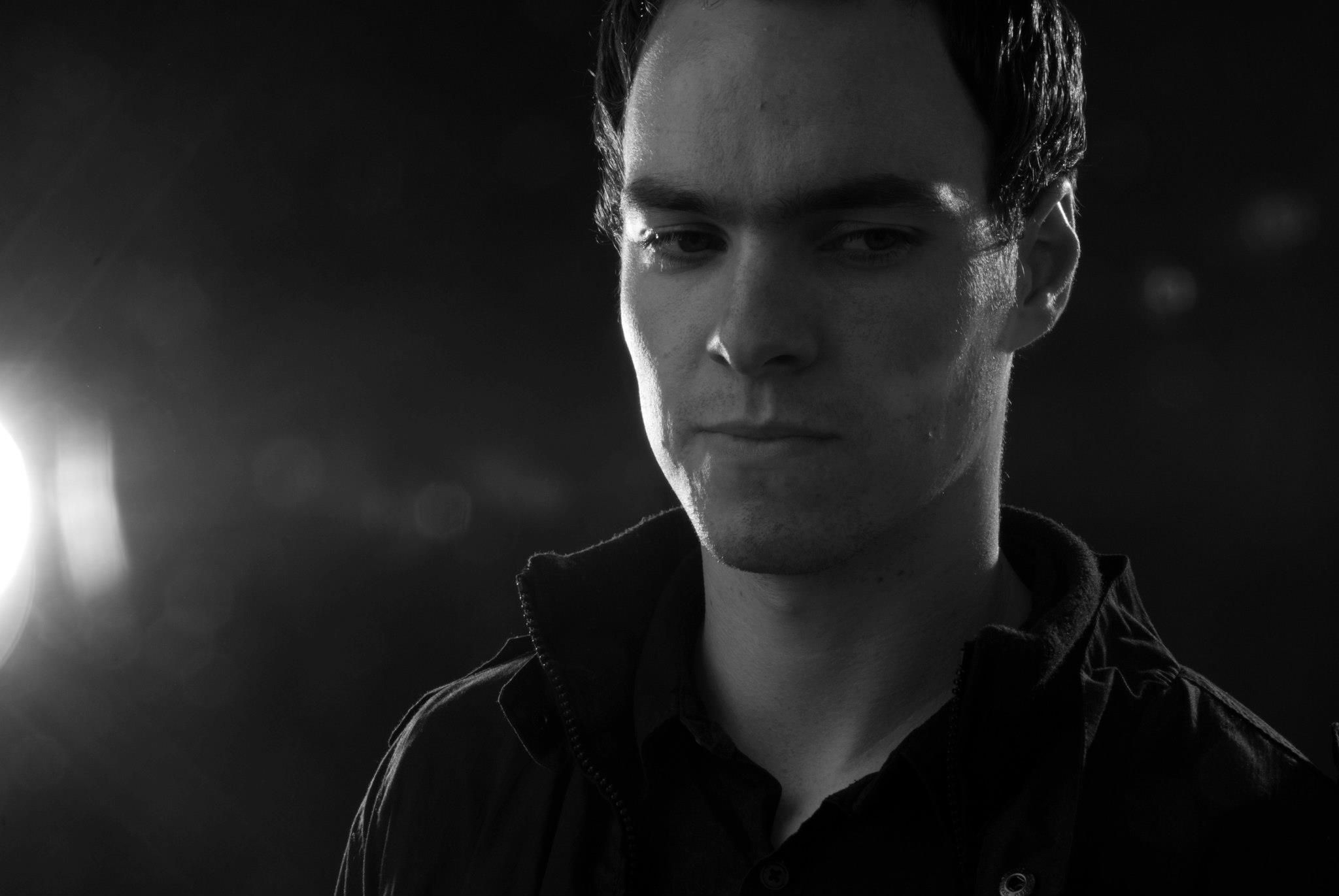 Broken Links — Promo 2012 — 0018