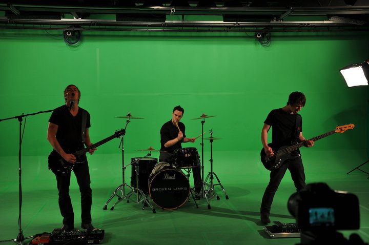 Broken Links — The Making of the 'Electrik' Music Video — 0018