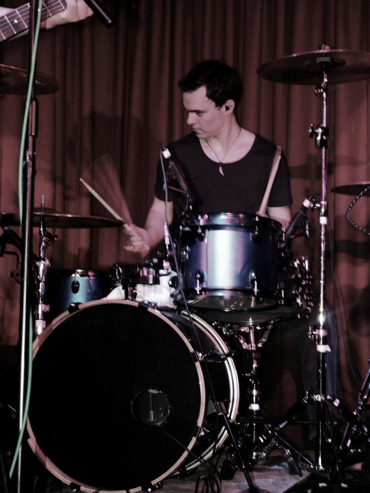 Broken Links — Live at The Rattlesnake of Angel, London — 0019