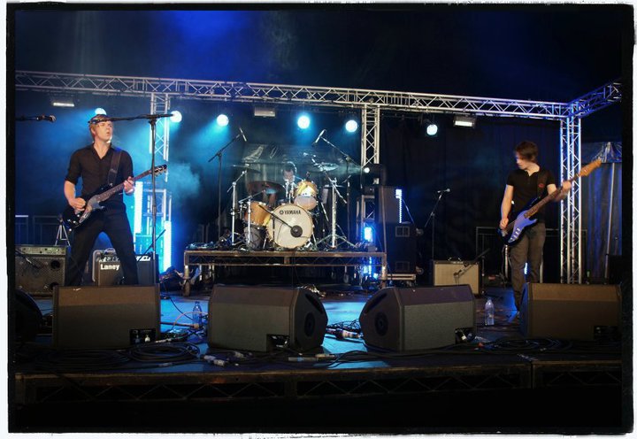 Broken Links — Eastleigh Music Festival 2010 — 0022