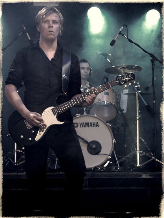 Broken Links — Eastleigh Music Festival 2010 — 0031