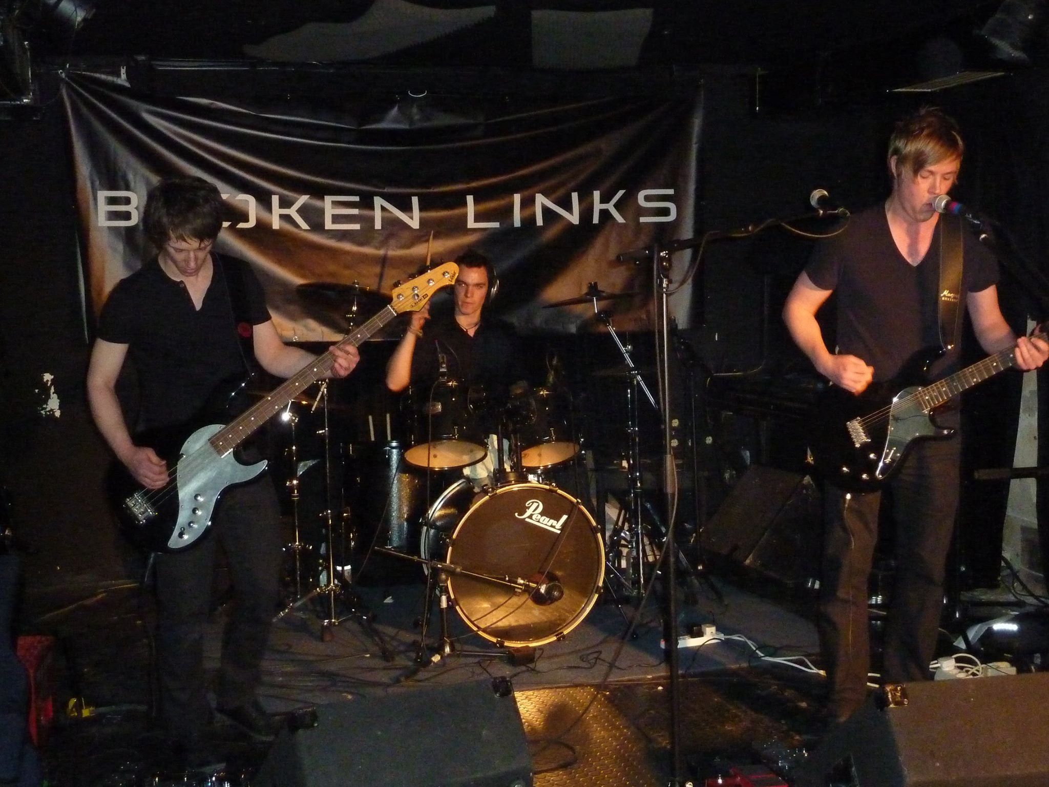 Broken Links — Germany Tour, April 2010 — 0033