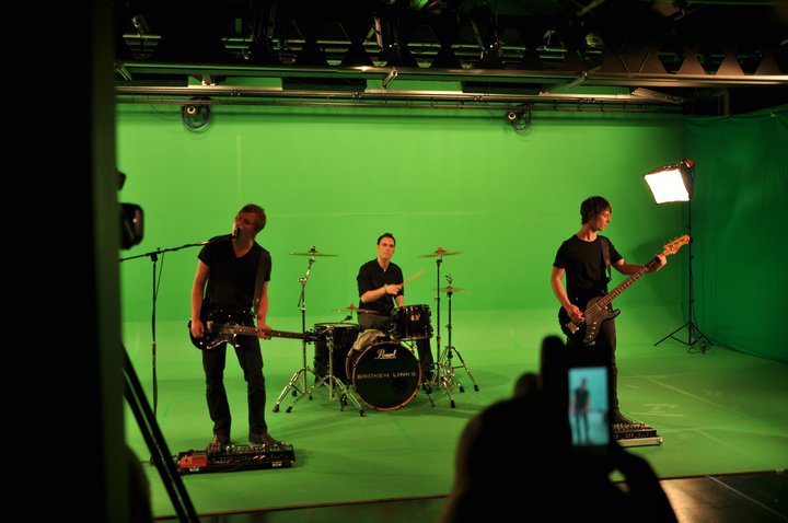 Broken Links — The Making of the 'Electrik' Music Video — 0044