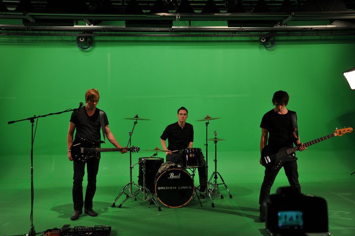 Broken Links — The Making of the 'Electrik' Music Video — 0047
