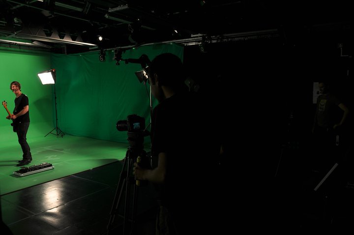 Broken Links — The Making of the 'Electrik' Music Video — 0050