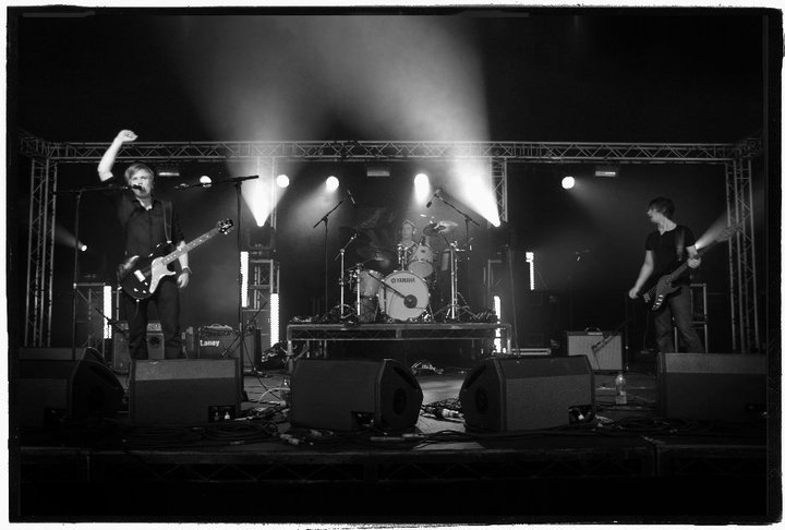 Broken Links — Eastleigh Music Festival 2010 — 0052