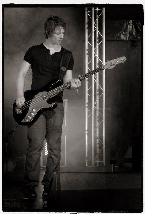 Broken Links — Eastleigh Music Festival 2010 — 0070